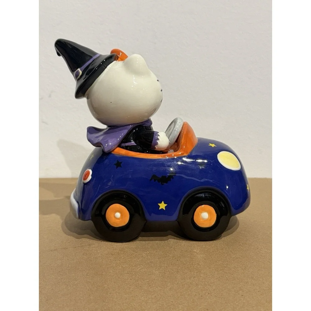 Hello Kitty Blue Sky Halloween Cute Ceramic Witch in Purple Car Orange Bow